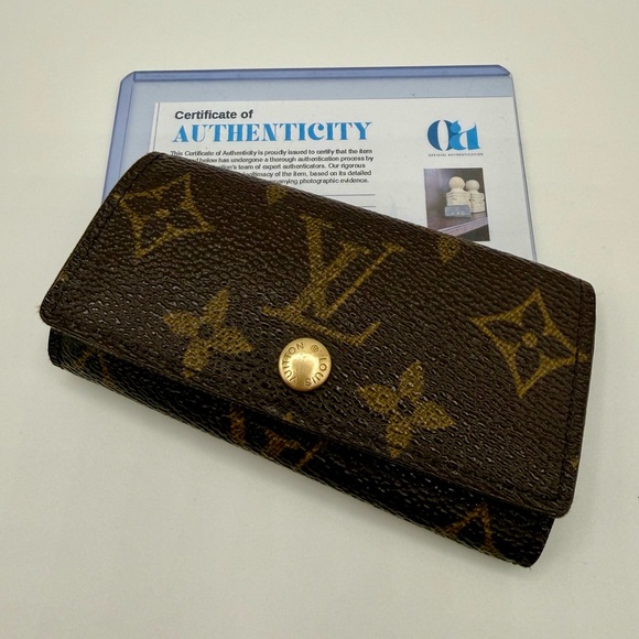 Louis Vuitton Accessories - A- Condition Louis Vuitton Monogram 4-ring key holder + FREE COA!